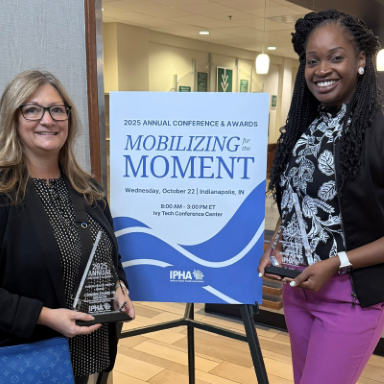 Karen Hinshaw, MS (left) and Omolola Adeoye-Olatunde, PharmD, MS (right) pose with their award.